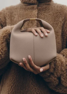 Béri Edition strukturiert Taupe