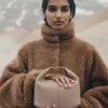 Béri Edition strukturiert Taupe