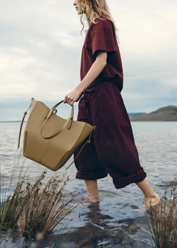 Cyme Tote Edition, strukturiert, rauchiges Olivgrün