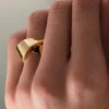 Éole-Ring mit gewellter Form, vergoldet