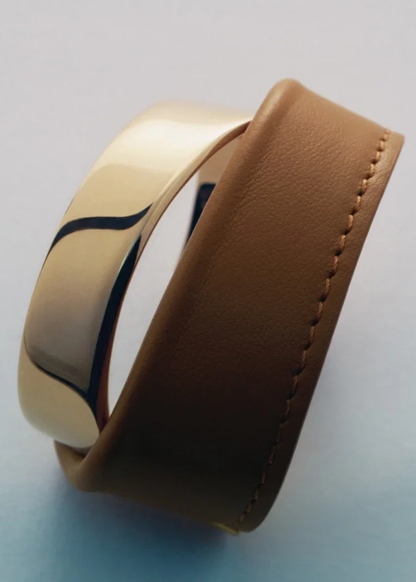 Ormé-Armband, vergoldete Edition mit Kamelleder